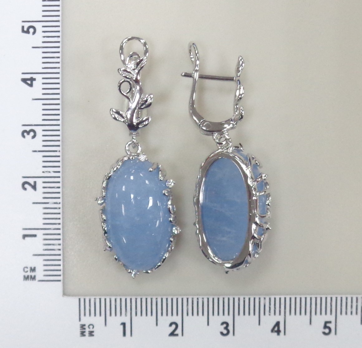 Серебряные серьги с аквамаринами